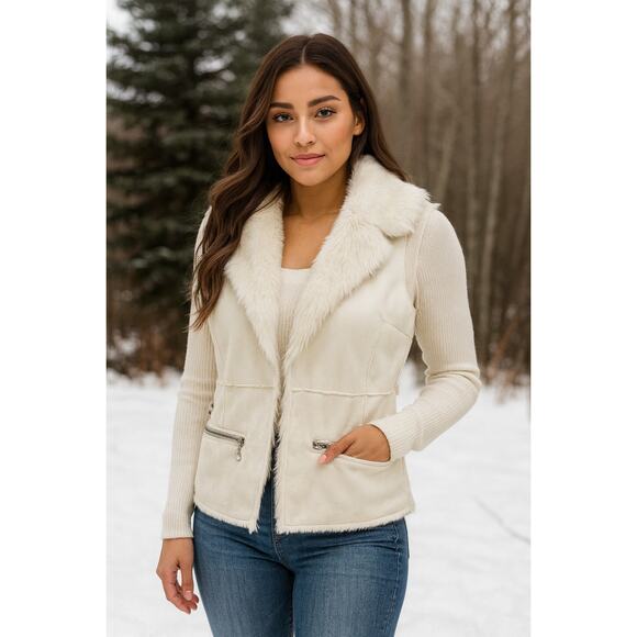 ✨Monoreno Faux Fur Suede Vest - Size M✨ - Picture 1 of 4